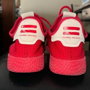 PRE-OWNED Adidas Tennis Hu Pharrell Solid Scarlet Men’s size 9